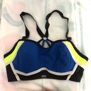 Victoria’s Secret Angel Sports Bra 32D